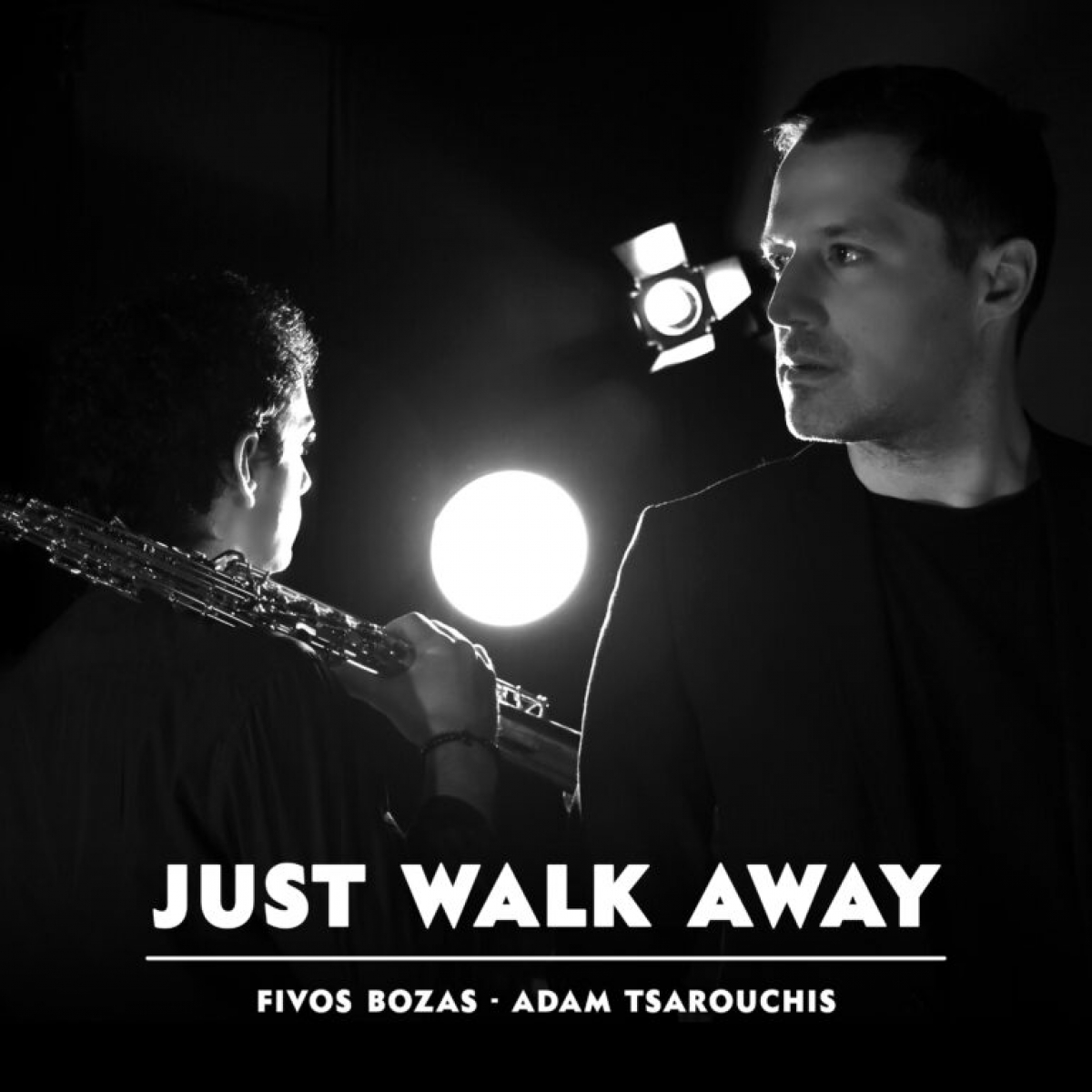 Φοίβος Μπόζας – Αδάμ Τσαρούχης | Νέο Digital Single – Just Walk Away