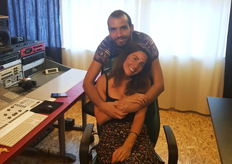 Ο Αγρινιώτης τραγουδοποιός  Ανδρέας Παπαδήμας και η Ιωάννα Κωτσαρέλη παρουσιάζουν το νέο τους τραγούδι: &#039;&#039;Σαν να μη ξέρουμε τον έρωτα&#039;&#039;