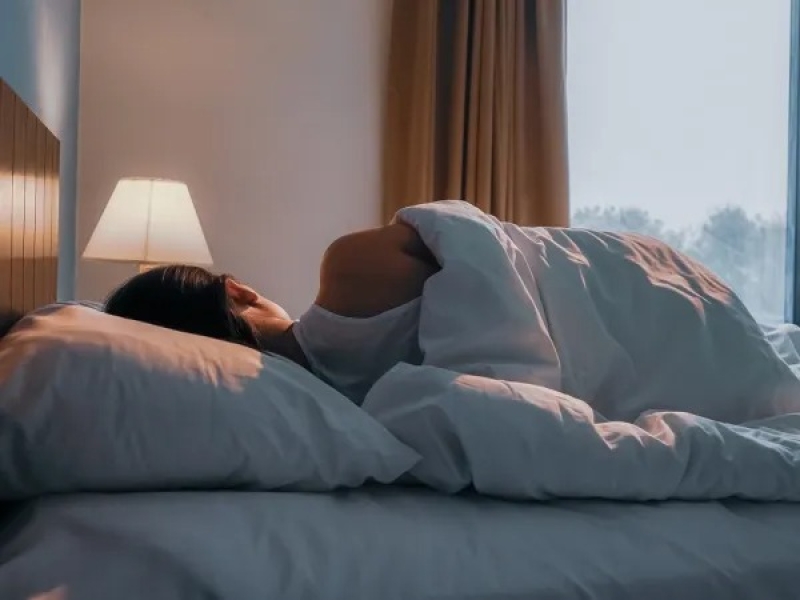 Γιατί βλέπουμε όνειρα: Οι πιθανοί λόγοι και η θεωρία για το «παιχνίδι του νεκρού»