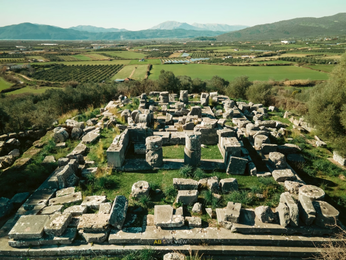 Πολιτιστική κληρονομιά Ακαρνανίας: Ο Ναός του Στρατίου Διός – Ένα μέγιστο έργο στη … μέγιστη μνήμη και στη…μέγιστη λήθη!