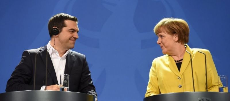 Με... φιλί υποδέχτηκε ο Α.Τσίπρας την Α.Μέρκελ: «Βρίσκεις μια διαφορετική Ελλαδα» - Tί δήλωσε η Καγκελάριος (φωτό)