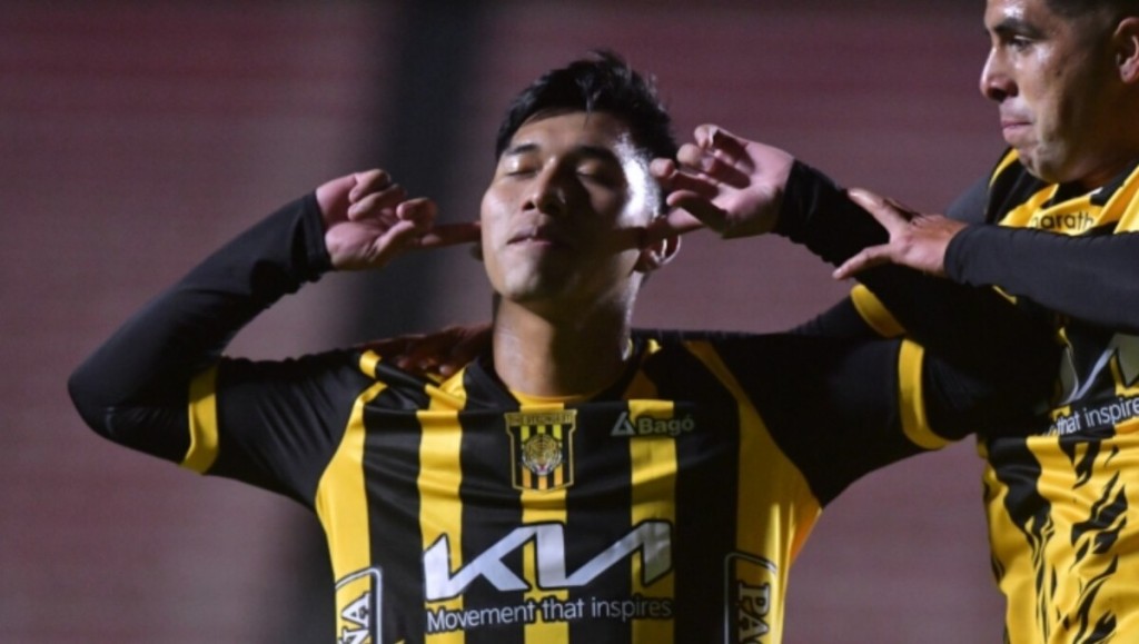 Τσούρα, το «λιοντάρι» της Στρόνγκεστ που έρχεται στο Αγρίνιο για τον Παναιτωλικό