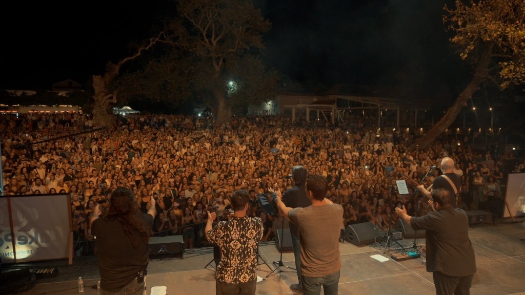 “Lake Party Trichonida”: Η πρώτη μέρα του Lake Party έγραφε ήδη ιστορία!!!