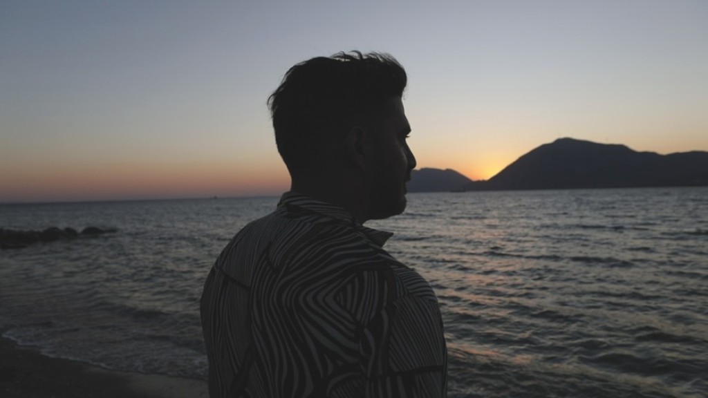 ΣΤΑΥΡΟΣ ΝΑΘΑΝΑΗΛ – “ΧΟΡΕΨΕ ΜΑΖΙ ΜΟΥ” Νέο Official Video Clip από τη Spider Music!!!