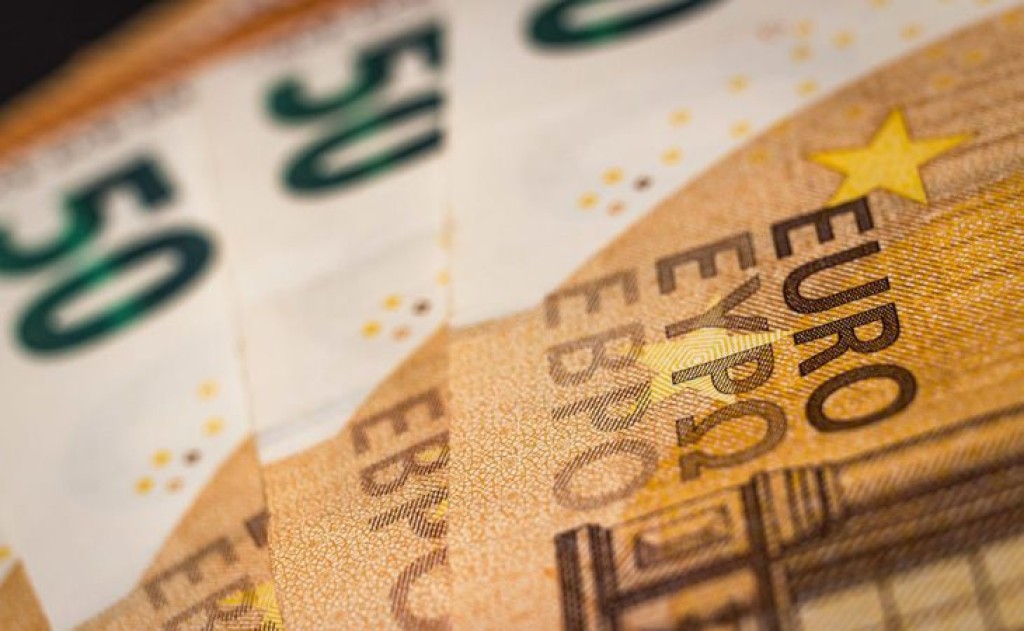 Καταβάλλεται τη Μεγάλη Τετάρτη το Αδειοδωρόσημο Πάσχα 2025