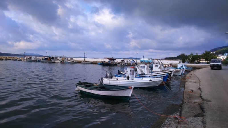 “Μαγευτικές εικόνες από τον συννεφιασμένο Αστακό”