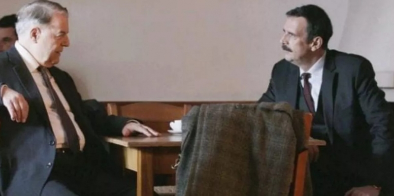 Άγριες Μέλισσες: Ο Δούκας εξαπολύει κυνηγητό εναντίον του τρομοκρατημένου Θέμελη