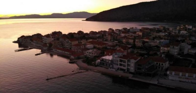 Δειλινό στον χειμωνιάτικο Μύτικα Αιτ/νίας με πανσέληνο (φωτο)