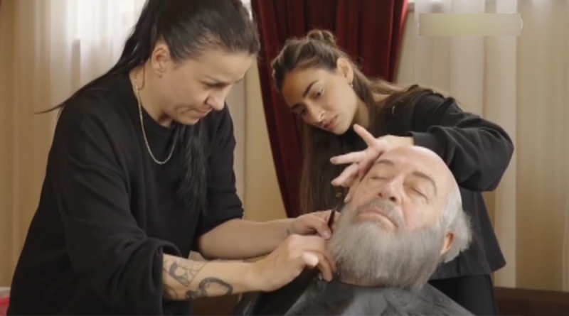 Famagusta: Η εντυπωσιακή μεταμόρφωση του Γρηγόρη Βαλτινού σε Αρχιεπίσκοπο Μακάριο