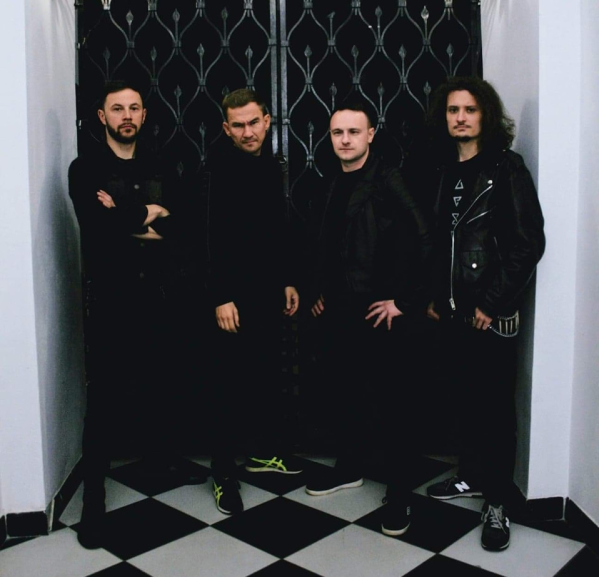 NEΟ βίντεο κλιπ για τους AIRSTRIKE (&quot;Power in your Hand&quot; μέσα από το ομώνυμο άλμπουμ)