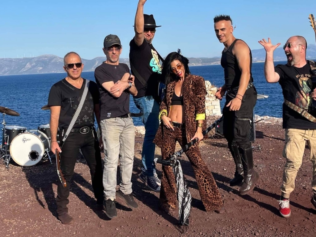 C REAL: Η μεγάλη δισκογραφική επιστροφή του αγαπημένου συγκροτήματος!