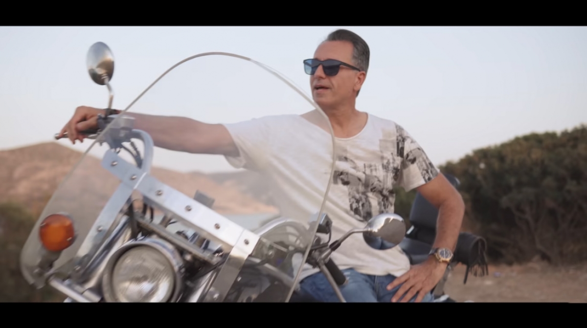 Αλέξης Νείρος «Μόνο για μια στιγμή»: Το νέο του τραγούδι με την υπογραφή του Νίκου Τερζή [video clip]