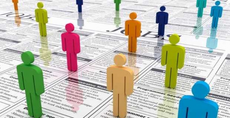 Αιτήσεις-εξπρές στο νέο «πακέτο» εποχικών προσλήψεων