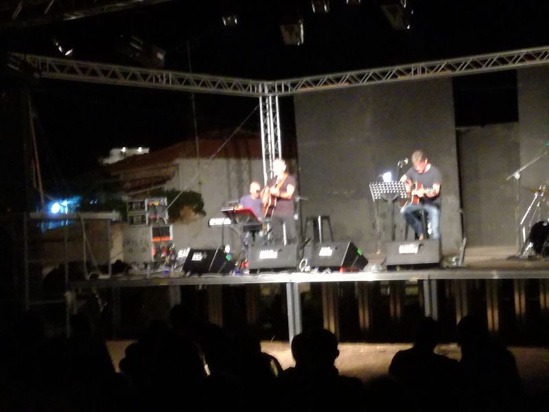 Μεγάλη προσέλευση στη Συναυλία Αλληλεγγύης για τους σεισμόπληκτους της Βρίσας.