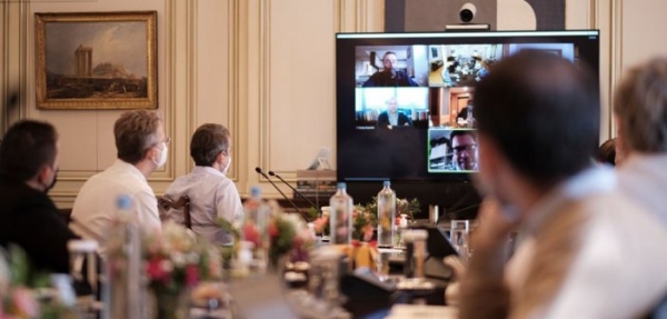 Τηλεδιάσκεψη για την πανδημία: Έτοιμα όλα τον Ιανουάριο για να ξεκινήσει ο εμβολιασμός