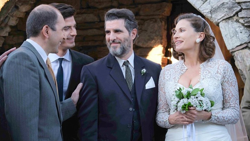 Άγριες Μέλισσες: Το τέλος για Βιολέτα και Μιλτιάδη – Ο Ευτύχης επιστρέφει