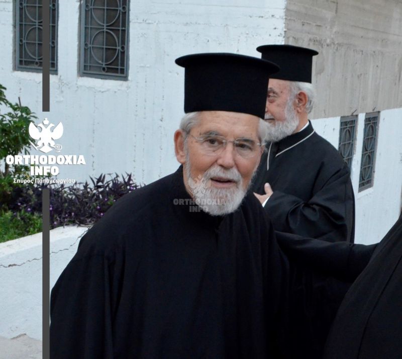 Η ιστορία του Αγρινιώτη ιερέα Σπυρίδωνα Παπαποστόλου που έχασε τη ζωή του στο Μάτι- Γιατί είναι μεγάλο το πένθος στο Χαλάνδρι