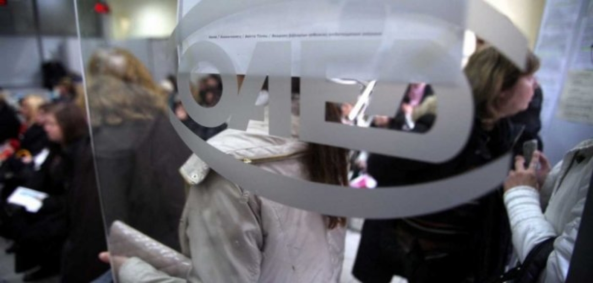 ΟΑΕΔ: Έρχονται νέα προγράμματα με μισθό πάνω από 900 ευρώ