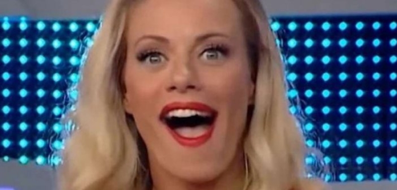 Πανικός στο Ρουκ Ζουκ: Αντί για «χολή» νόμιζε… – «Κάγκελο» η Μακρυπούλια (video)