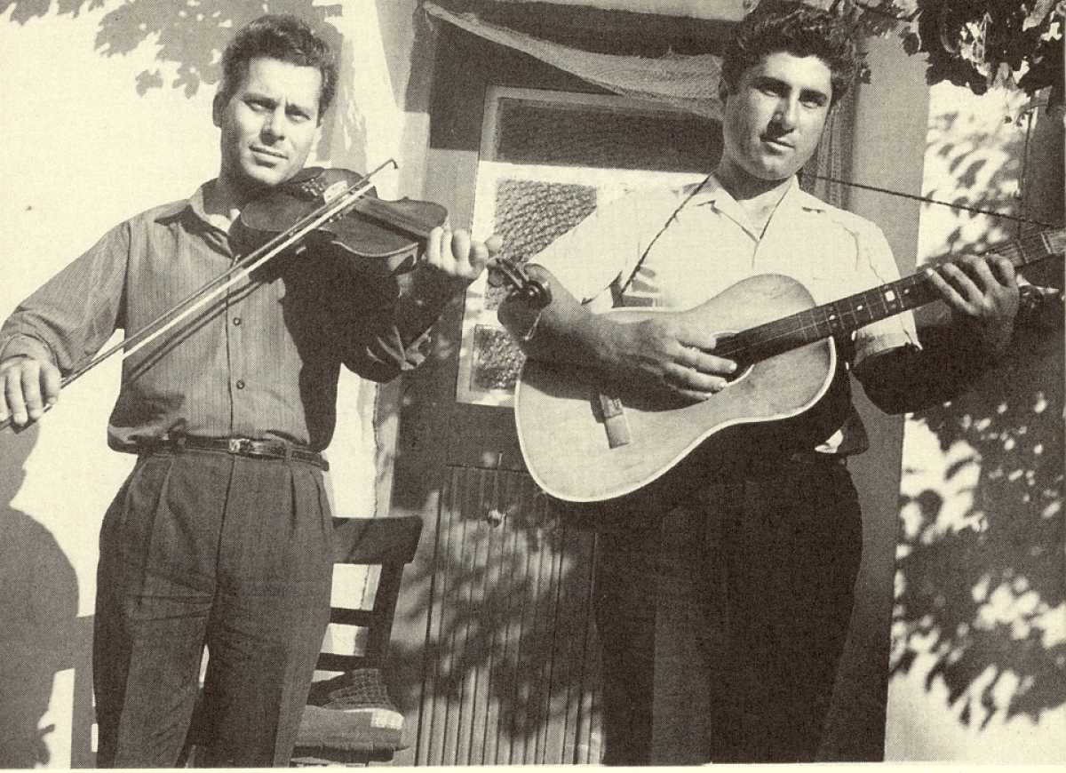 «Πάλιν εβγήκαν στο χορό» (Συρτός και μπάλος ρεΐζντεριανός)