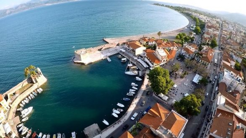 Η Ναύπακτος από ψηλά (video)