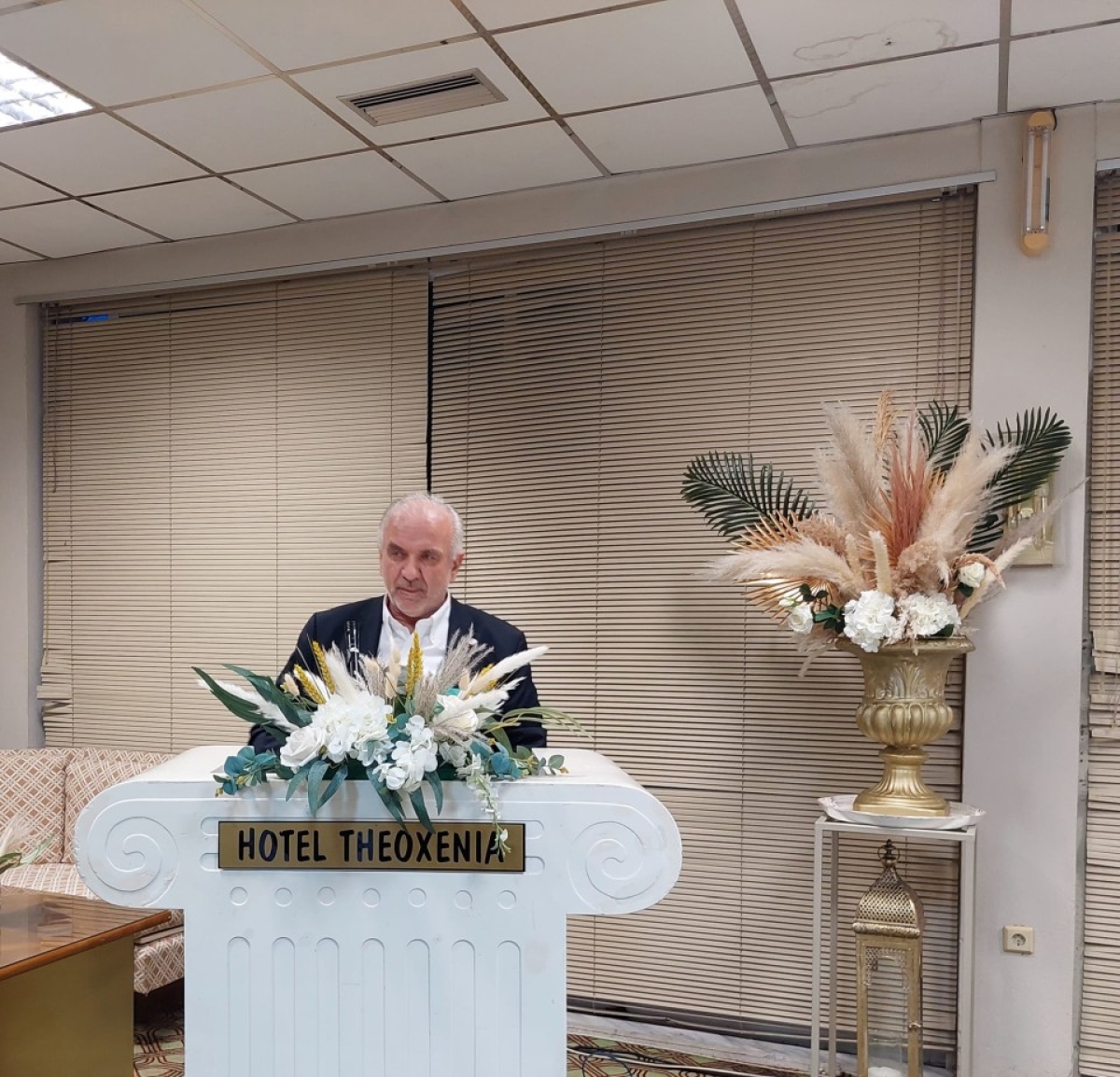 Ενώπιον των στελεχών της «Δημιουργικής Ανατροπής» μίλησε χτες το βράδυ ο δήμαρχος Ι.Π. Μεσολογγίου και επικεφαλής του συνδυασμού Κώστας Λύρος.