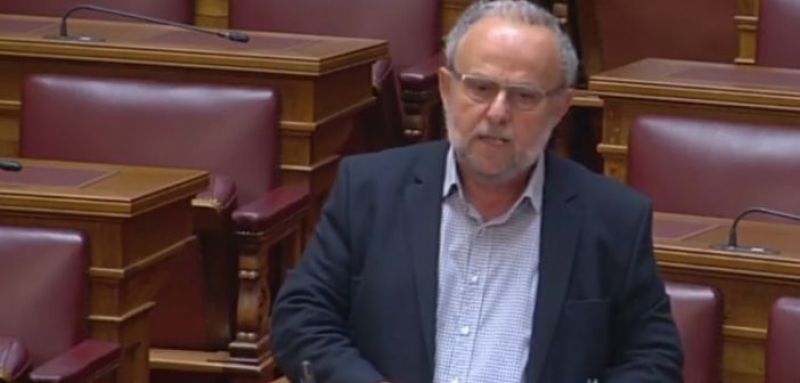 Ν. Μωραΐτης: «Καμία διάθεση να προστατέψει τους αιγοπροβατοτρόφους από τους γαλακτοβιομήχανους δεν έδειξε το υπουργείο Αγροτικής Ανάπτυξης» (ΔΕΙΤΕ VIDEO)