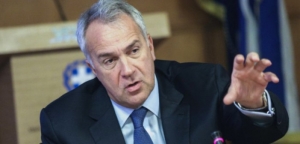 «Βόμβα» από Βορίδη: Δεν αποκλείει υποχρεωτικό εμβολιασμό δημοσίων υπαλλήλων