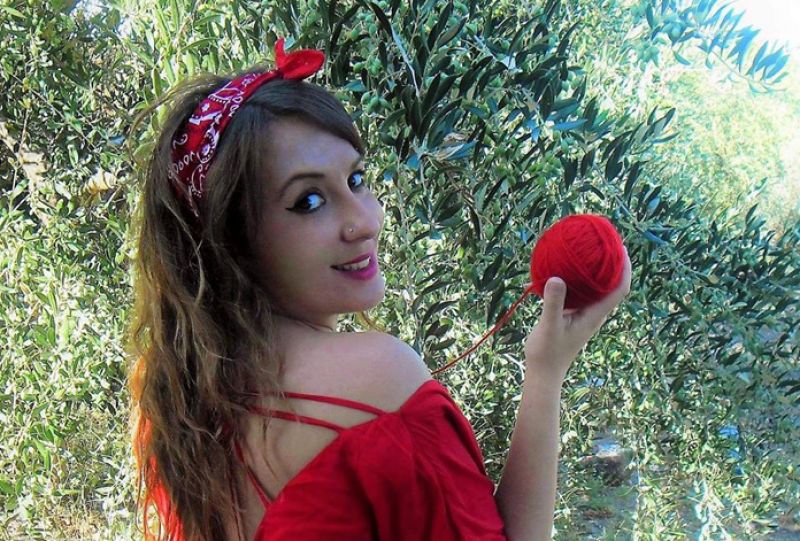 Νένα Μπούρα: Η νεράιδα της Αμφιλοχίας που λέει παλιά παραμύθια