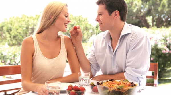 Οι 6 τροφές που δεν πρέπει να φάτε πριν το… σεξ! - Μάθετε γιατί