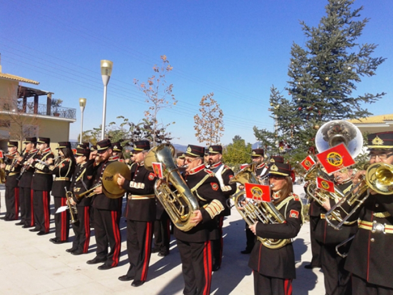Χριστουγεννιάτικες νότες σε κάθε γωνιά του Δήμου Aγρινίου!