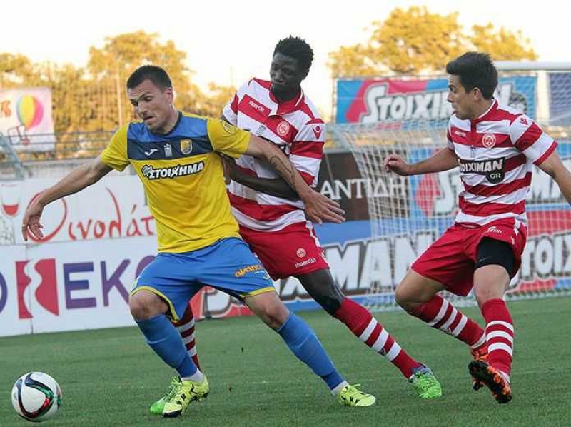 Παλικαρίσια ισοπαλία στα Περιβόλια με 10 παίκτες ο Παναιτωλικός