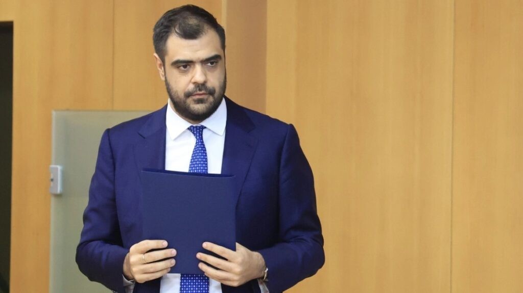 Μαρινάκης για εξαήμερη εργασία: «Fake news – Η ρύθμιση προστατεύει τα δικαιώματα»