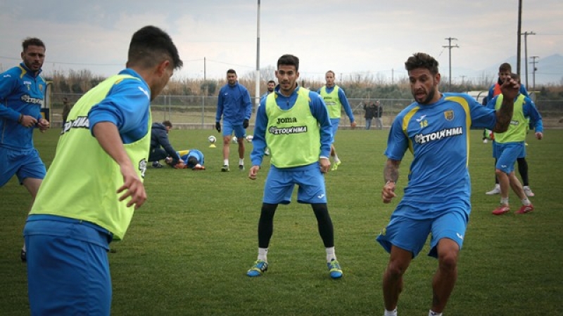 H αποστολή του Παναιτωλικού για τον αγώνα με την Καλλονή. Βιγιαφάνιες για τελευταία φορά.