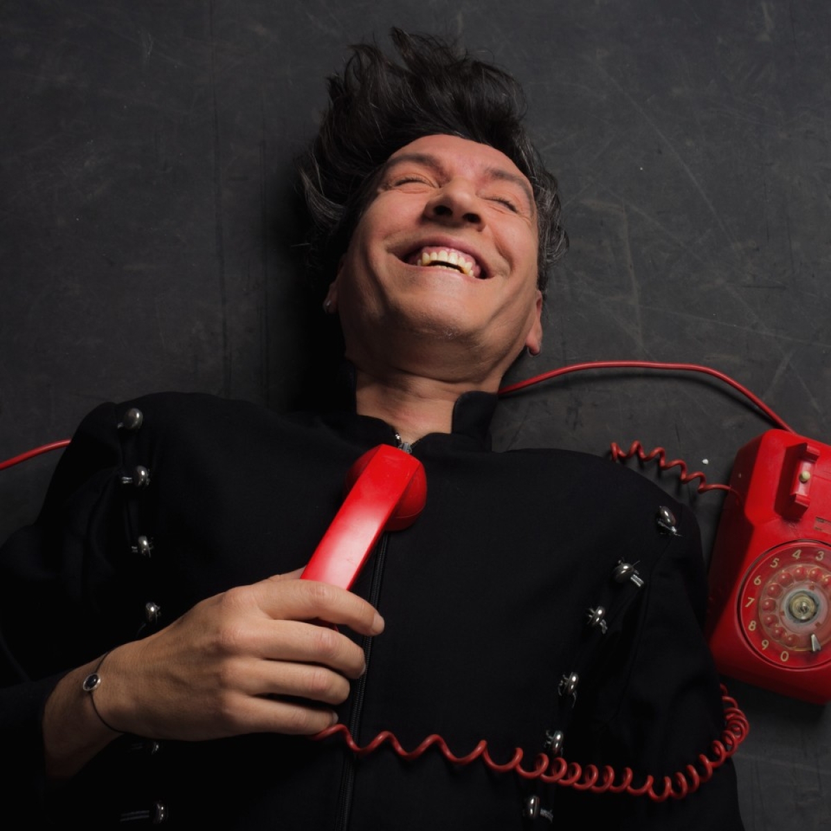 &quot;Χώμα κι Ουρανός&quot; από τον Δημήτρη Αϊβαλιώτη. Νέο τραγούδι και video