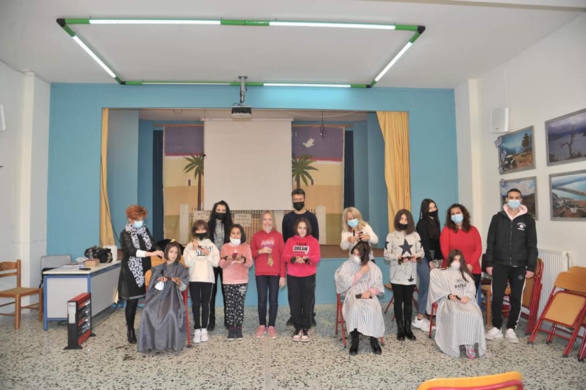 Μαθήτριες του 12ου Δημοτικού Σχολείου Αγρινίου δώρισαν τα μαλλιά τους σε όσους τα έχουν ανάγκη