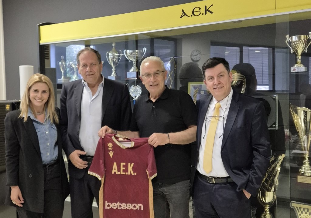 Ολοκληρώθηκε η τοποθέτηση καθισμάτων στο Δημοτικό Κλειστό Γυμναστήριο και στο Δημοτικό Στάδιο Αμφιλοχίας που δώρισε η ΑΕΚ BC στον Δήμο Αμφιλοχίας