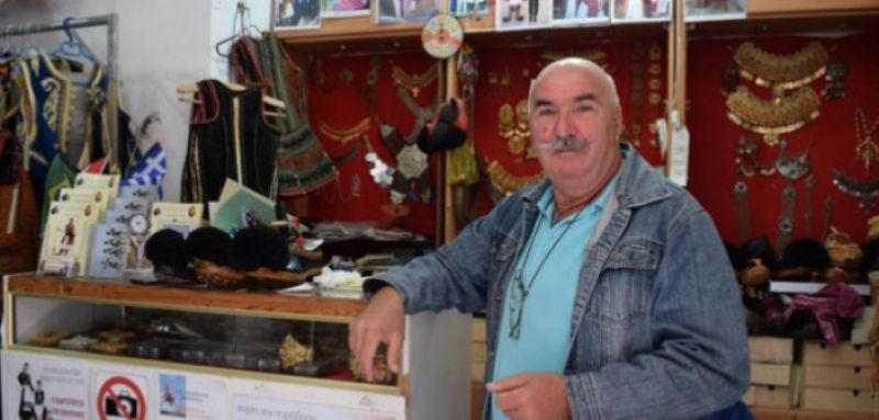 Κατοχή Μεσολογγίου – Ν. Πλακίδας: O άνθρωπος που αφιέρωσε την ζωή του στην ελληνική παράδοση και βραβεύτηκε από την Unesco