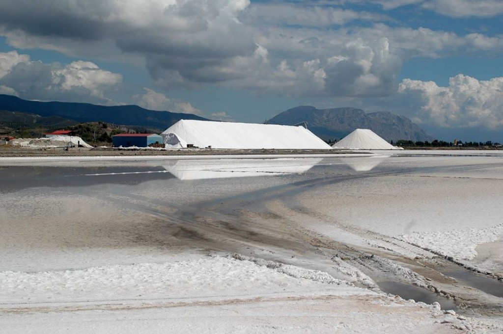 «Ελληνικές Αλυκές»: Το Υπερταμείο τις «αξιοποιεί» - Τι σημαίνει για το Μεσολόγγι η πώλησή τους
