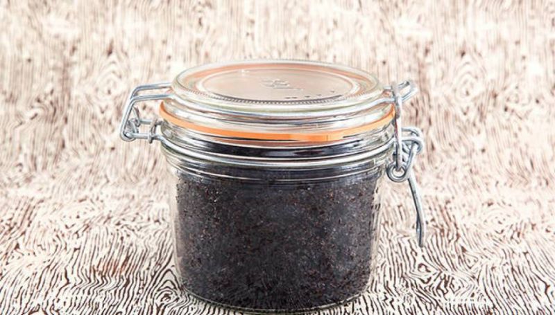 Πώς να φτιάξετε το scrub που εξαφανίζει την κυτταρίτιδα