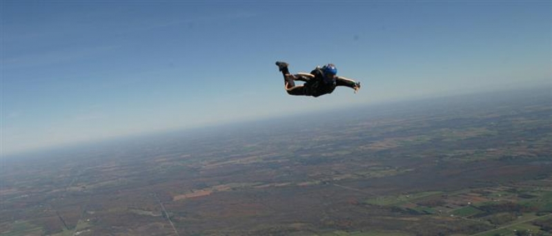 Η Ομάδα Ελευθέρας Πτώσεως Blue Rebels στο Λονδίνο για τη συμμετοχή της στους Παγκόσμιους Αγώνες