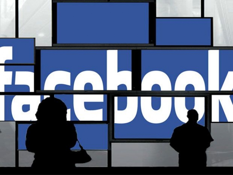 Οι 93 κανόνες του Facebook για άνδρες