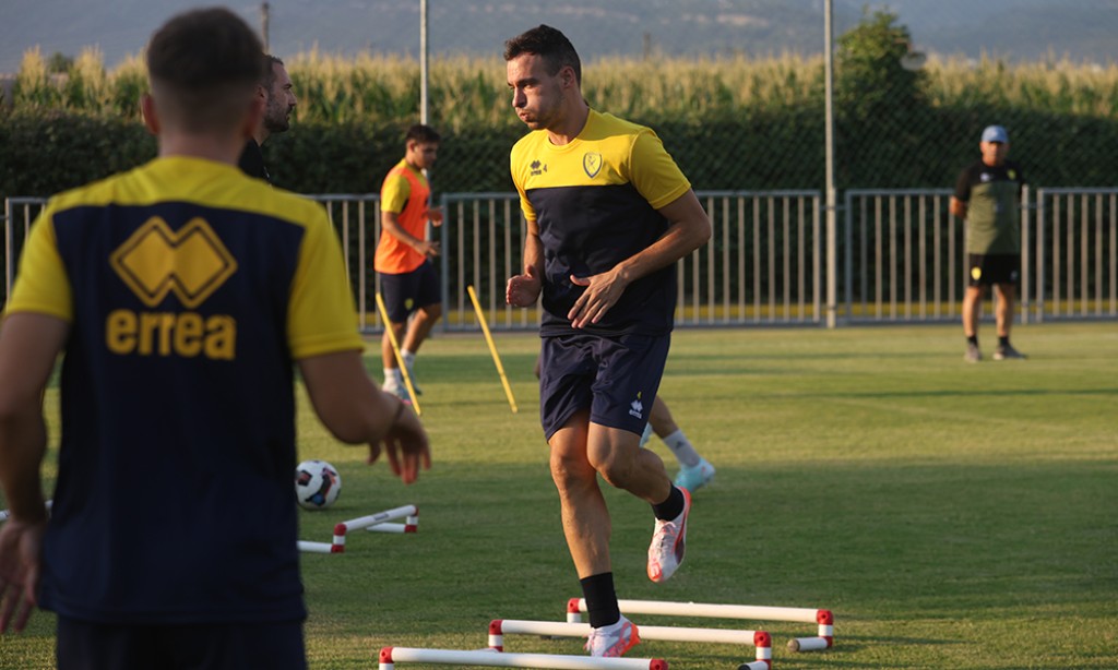 Ουνάι Γκαρσία, το «τείχος» του Παναιτωλικού που πρώτος «πίστεψε» ο Μεντιλίμπαρ και στο «αντίο» του… δάκρυσε η Παμπλόνα