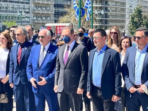 Κατάθεση στεφάνου στην μνήμη των πεσόντων ηρώων αγωνιστών του Μεσολογγίου απο τον Σπήλιο Λιβανό