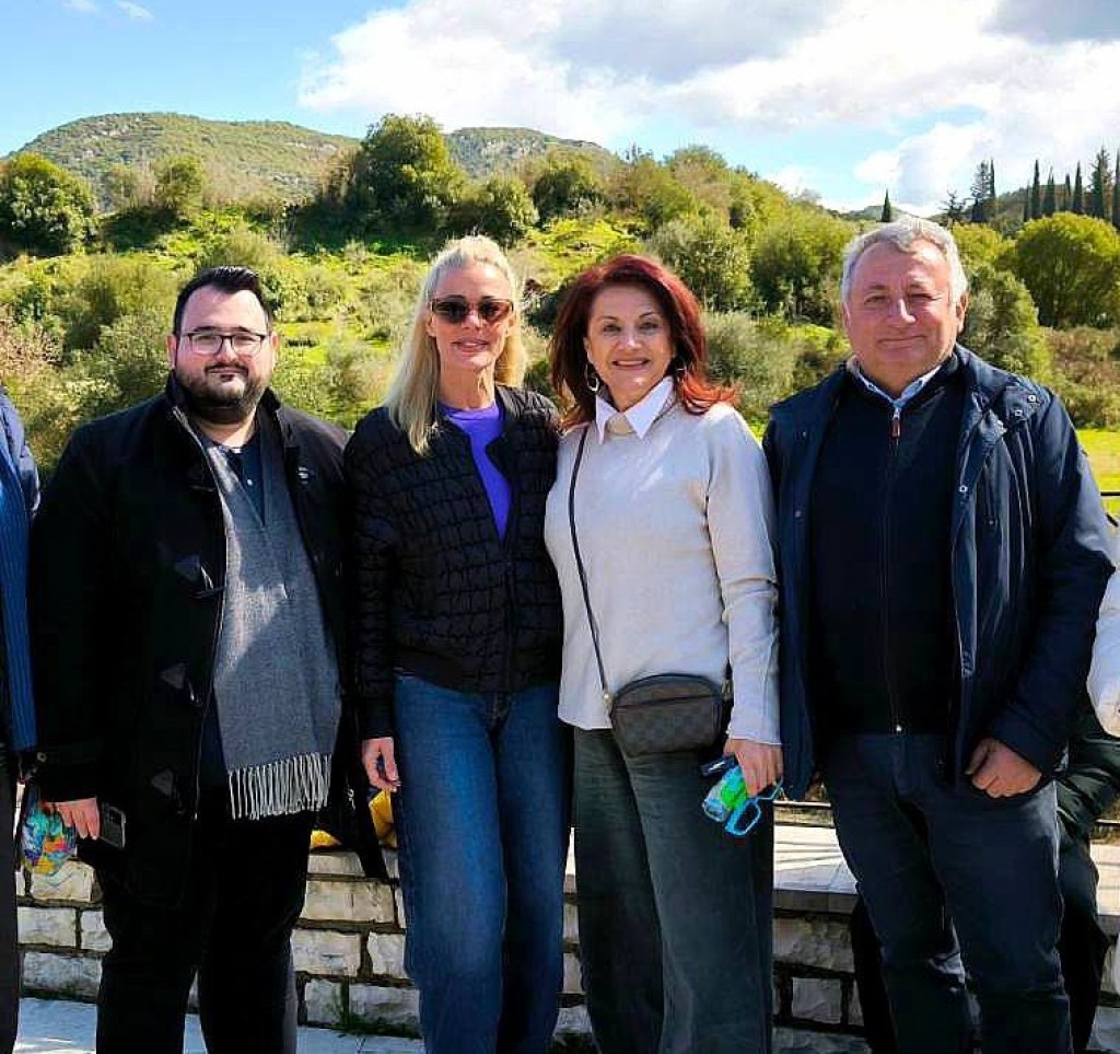 Κούλουμα με κέφι και με την Ζέτα Μακρυπούλια στην Ποταμούλα Αγρινίου