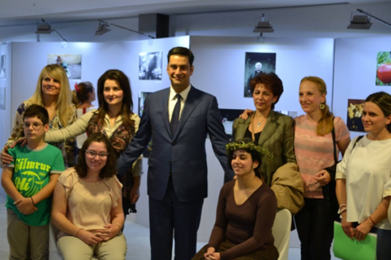 ΕΛΑΙΑ 2015: Hμερολόγιο με τα βραβευμένα έργα των μαθητών