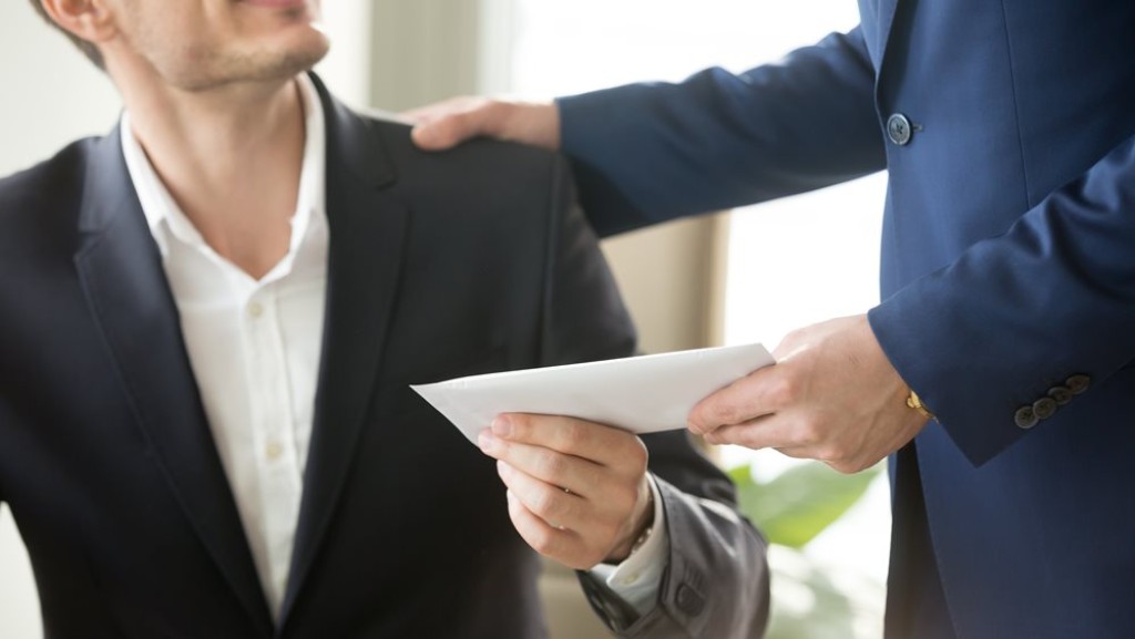 Αύξηση μισθών 8,6% το β΄ τρίμηνο φέτος λόγω νέου κατώτατου