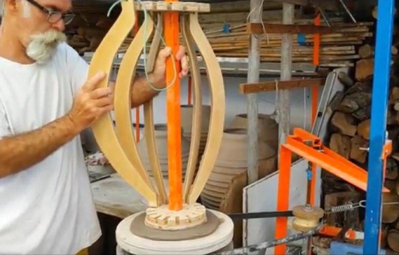 Οι Γάλλοι που κατοικούν στον Κάλαμο και φτιάχνουν φοβερές δημιουργίες!