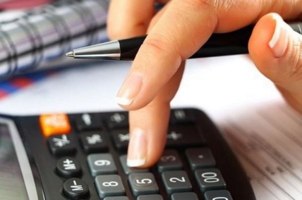 Φόρος εισοδήματος: Για πρώτη φορά οι επαγγελματίες πληρώνουν περισσότερα από τους μισθωτούς