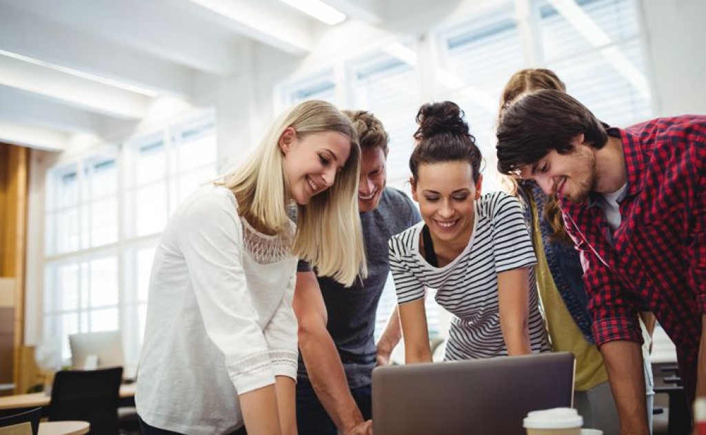 3.000+ θέσεις εργασίας σε 120 επιχειρήσεις στις «Ημέρες Καριέρας» της ΔΥΠΑ